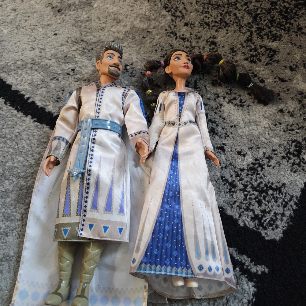 Disney Wish King And Queen Dolls